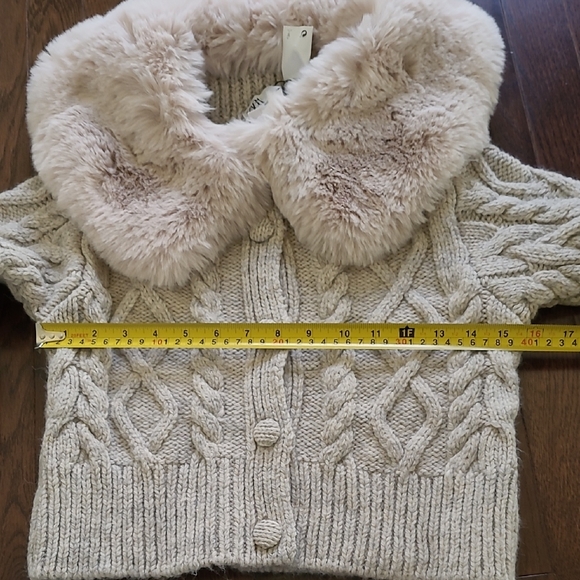 Zara Chunky Knit Cardigan (Sz S) Shorts (Sz M) Set with Faux Fur Collar. - Picture 3 of 8